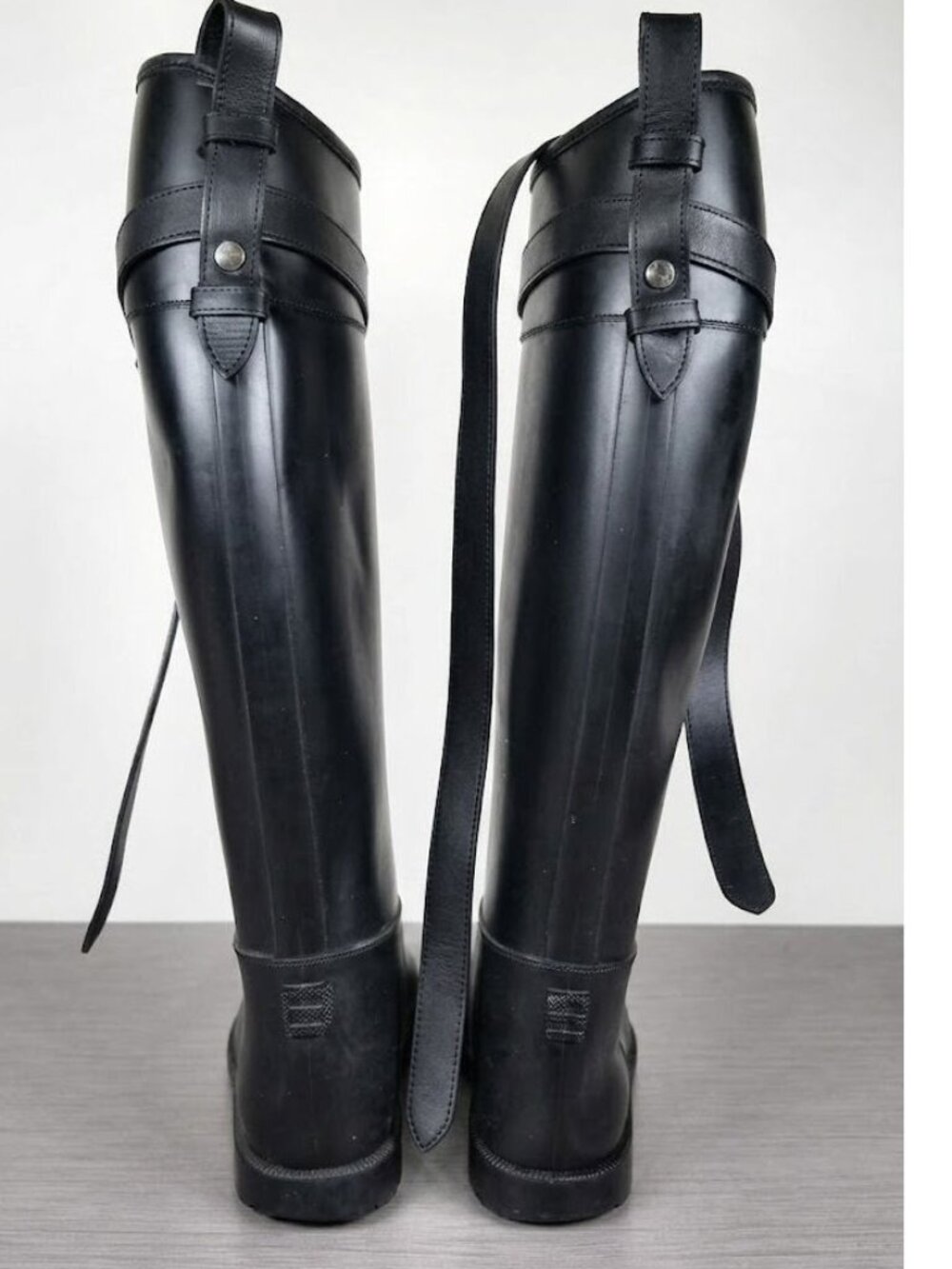 Burberry Knee High Belted Equestrian Rain Boots, Black, Womens Size 5 US / 35 - Picture 5 of 11